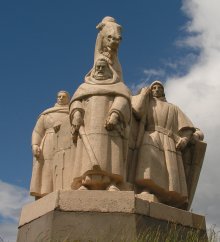 Statue of the three horseman of Aymon