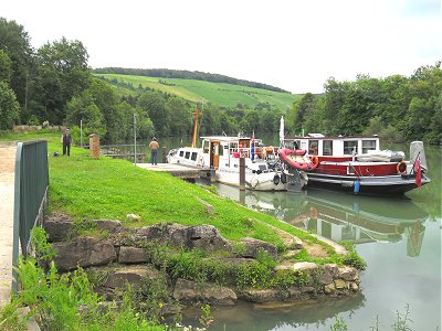 Mooring with Effort at Jaulgonne