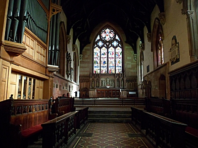 St Leonards church interior