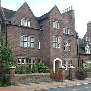 The Governors House, East Castle Street.
