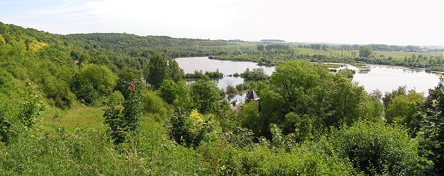 Looking south east across the Somme vally towards Peronne