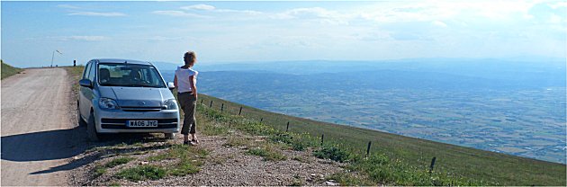 Desmond and Sue at the top of 1290m Monte Subasio.